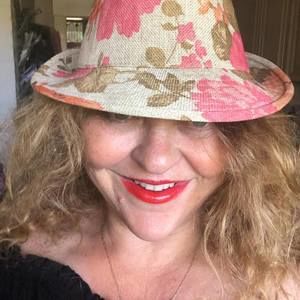Meet your Posher, Melanie